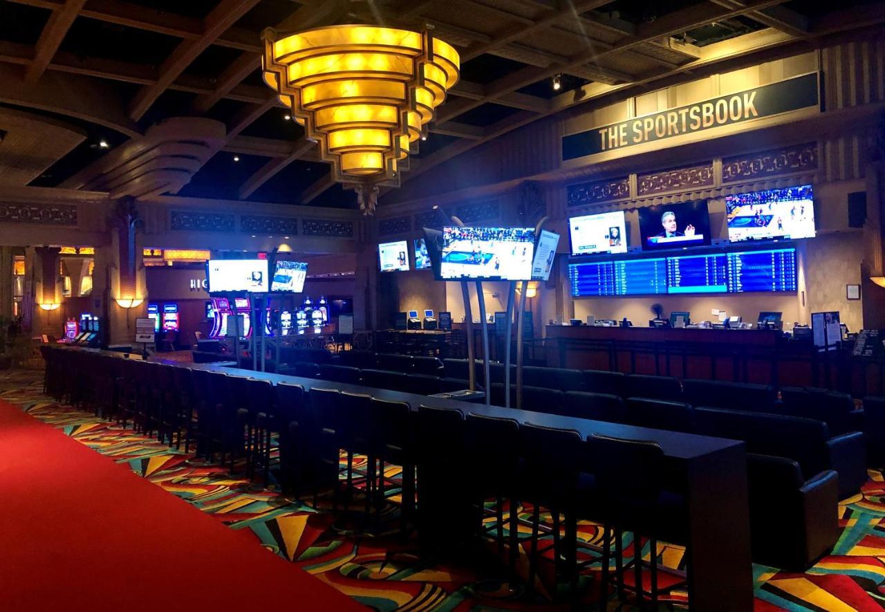 The Inn At Charles Town / Hollywood Casino 外观 照片