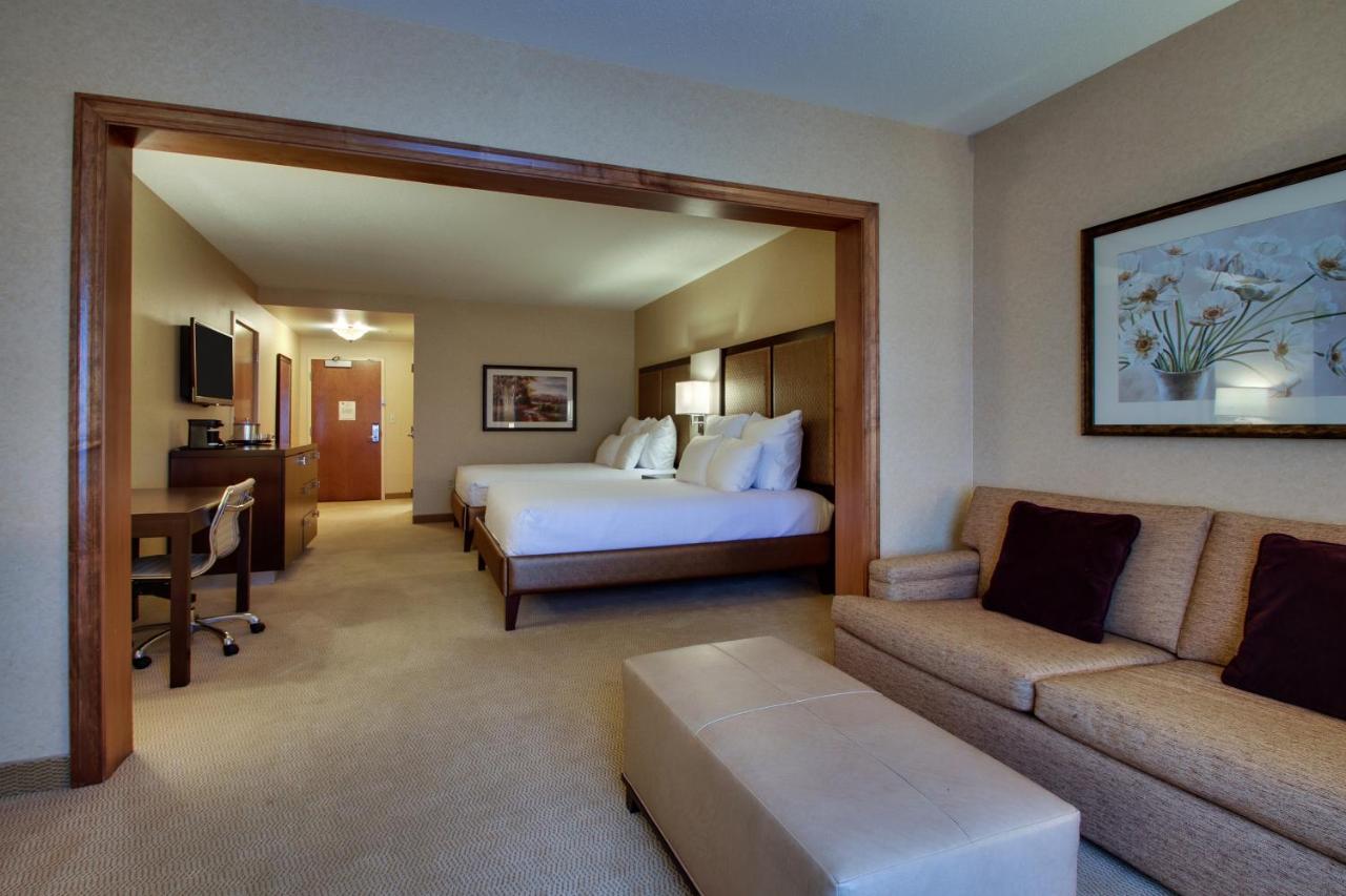 The Inn At Charles Town / Hollywood Casino 外观 照片