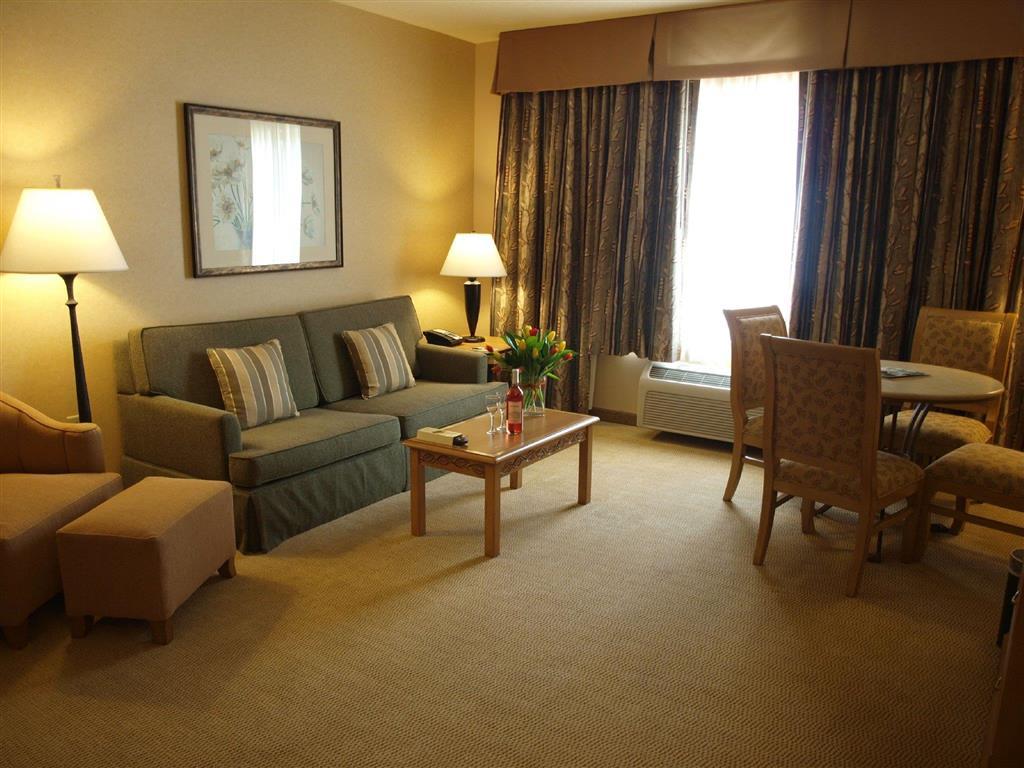 The Inn At Charles Town / Hollywood Casino 客房 照片